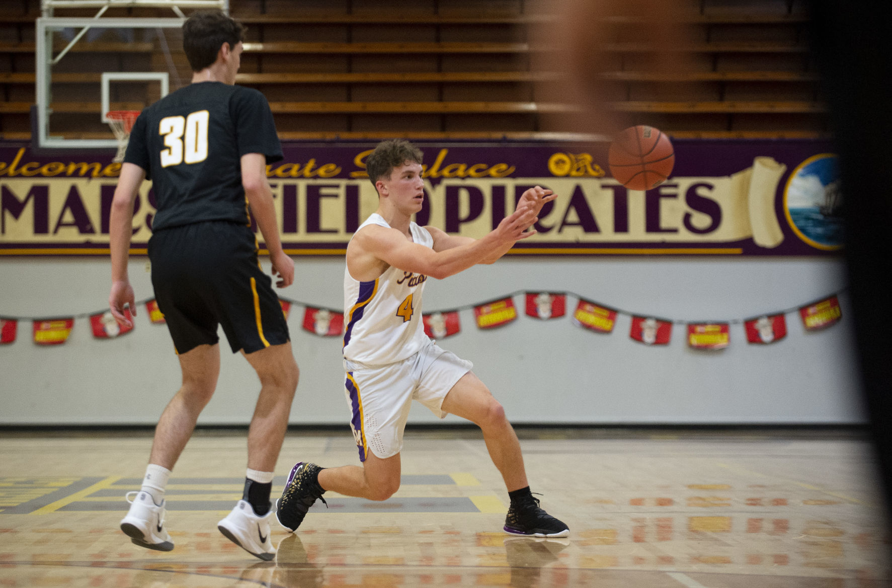 Les Schwab South Coast Holiday Basketball Tournament